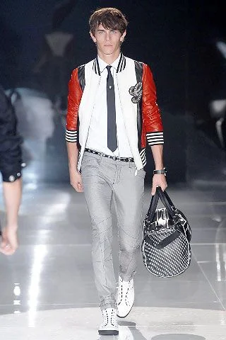 Look 28